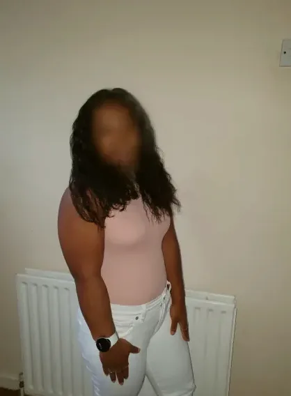 Agnes, 24