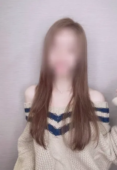 Anne, 28