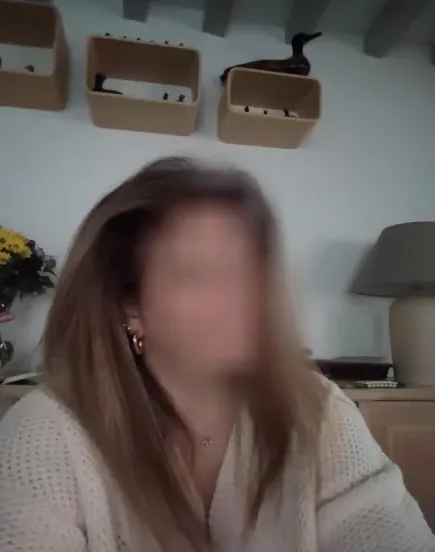 Clara, 38