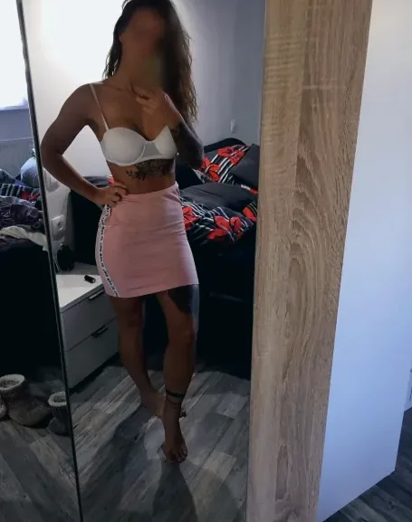 Helena, 32
