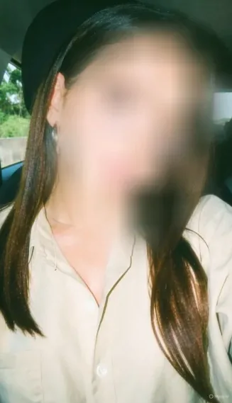 Isabella, 25