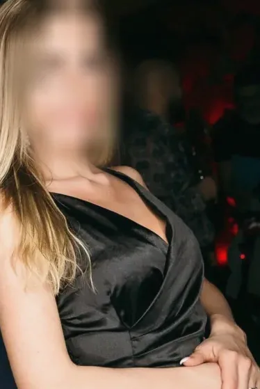 Katja, 35