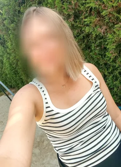 Leyla, 37