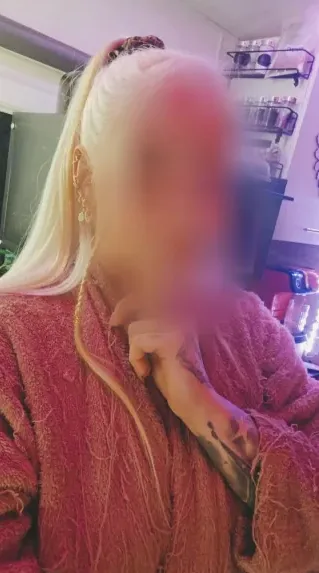 Sana, 34