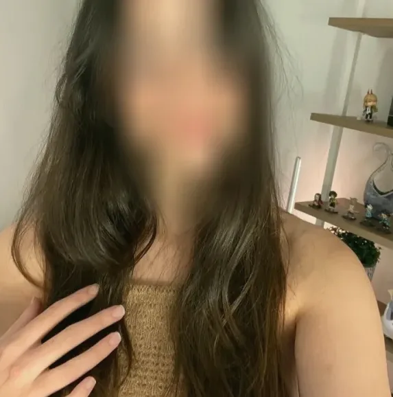 Selma, 31